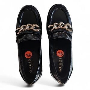 Guess Black Chunky Chain Loafers Women’s 9.5 Platform Lug Sole Gold Accent NWOT